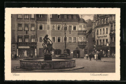 AK Gera, Spaziergänger Am Simsonbrunnen  - Gera