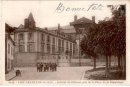 VIRY-CHATILLON: Institut Saint-clément Pris De La Place De La République - Très Bon état - Viry-Châtillon