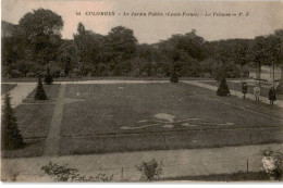 COLOMBES: Le Jardin Public (louis Fermé) La Pelouse - Très Bon état - Colombes