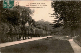 JUVISY-sur-ORGE: Les Pelouses Et Le Bassin Sur La Terrasse - état - Juvisy-sur-Orge