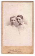 Fotografie Albr. Dose, Haderslev, Zwei Schwestern In Weissen Kleidern  - Anonymous Persons