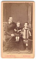 Fotografie F. Stephan, Winterthur, Grossmutter Mit Ihren Zwei Enkelkindern Im Portrait  - Anonyme Personen