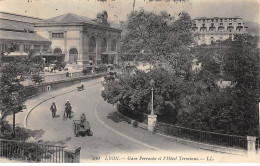 LYON - Gare Perrache Et L'Hôtel Terminus - état - Otros & Sin Clasificación