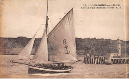 BOULOGNE SUR MER - Sortie D'un Bateau Pilote - Très Bon état - Boulogne Sur Mer