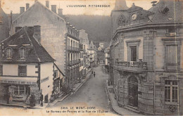 LE MONT DORE - Le Bureau De Postes Et La Rue De L'Eglise - Très Bon état - Le Mont Dore