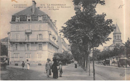 LA BOURBOULE - Hôtel De Russie - Le Boulevard Et L'Eglise - Très Bon état - La Bourboule