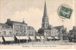 MIREBEAU - Place Du Marché Et Eglise Notre Dame - état - Mirebeau