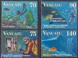 Vanuatu 1997 Coral Reefs 4v, Mint NH, Nature - Sport - Transport - Fish - Diving - Ships And Boats - Poissons