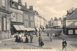RETHEL : Place De Ville Et Rue Du Palais - Tres Bon Etat - Rethel