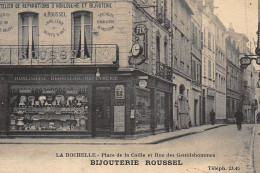 LA ROCHELLE : Place De La Caille Et Rue Des Gentilshommes, Bijouterie Roussel - Tres Bon Etat - La Rochelle
