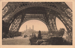 75-PARIS LA TOUR EIFFEL-N°T5318-C/0157 - Eiffeltoren