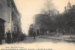 VILLEFRANCHE DE LONCHAPT : Un Coin De La Place - Très Bon état - Otros & Sin Clasificación