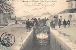 BOURGES : Chaland à L'écluse De Messire Jacques - Bon état (éraflures) - Bourges
