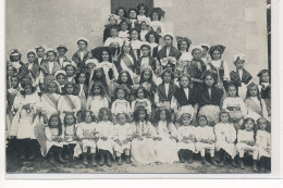 CARTE PHOTO A LOCALISER : Fete D'enfants, Groupe De Fille - Tres Bon Etat - Foto's