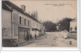 REIGNAC - L'entrée Du Bourg - Très Bon état - Otros & Sin Clasificación