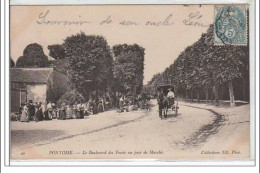PONTOISE - Le Boulevard Des Fossés Un Jour De Marché - Très Bon état - Pontoise