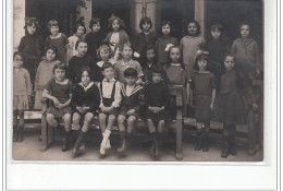 NICE : Carte Photo D'une Classe Du Lycée En Mai 1922 - Bon état (un Pli) - Sonstige & Ohne Zuordnung