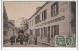 ISSOU : La Rue Des Pressoirs - Environs De Mantes - Très Bon état - Autres & Non Classés