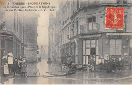 ANGERS - Inondations De Décembre 1910 - Place De La République Et Rue Denfert Rochereau - Très Bon état - Angers