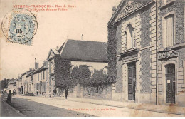 VITRY LE FRANCOIS - Rue De Vaux - Collège De Jeunes Filles - Très Bon état - Vitry-le-François