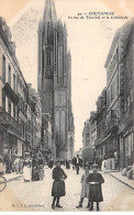 COUTANCES - La Rue De Tancrède Et La Cathédrale - Très Bon état - Coutances