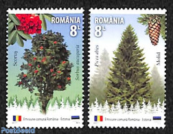 Romania 2017 Trees 2v, Joint Issue Estonia, Mint NH, Nature - Various - Trees & Forests - Joint Issues - Unused Stamps