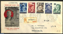 Netherlands 1951 Child Welfare 5v, FDC, Closed Flap, Typed Address, Registered, First Day Cover - Brieven En Documenten