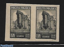 Poland 1945 Definitives 2v, Mint NH, Art - Castles & Fortifications - Unused Stamps