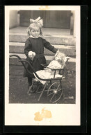 Foto-AK Mädchen Mit Ihrer Puppe Im Kinderwagen  - Other & Unclassified