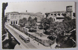 FRANCE - HAUTE GARONNE - TOULOUSE - Le Jardin Du Musée Et La Tour Des Augustins - 1961 - Toulouse