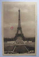 FRANCE - PARIS - La Tour Eiffel - 1952 - Eiffeltoren