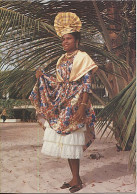 X116597 GUADELOUPE FEMME GUADELOUPEENNE EN ROBE CREOLE - Autres & Non Classés