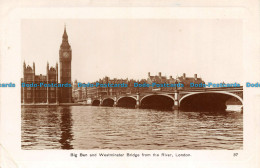 R113463 Big Ben And Westminster Bridge From The River. London. RP - Autres & Non Classés
