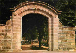 52 - Bourbonne Les Bains - Une Vieille Porte - CPM - Voir Scans Recto-Verso - Bourbonne Les Bains