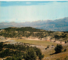 06 - Gréolières Les Neiges - Le Grand Pré Et Vue Sur Les Alpes En été - Vue Aérienne - CPM - Voir Scans Recto-Verso - Sonstige & Ohne Zuordnung