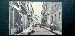 26 , Valence , Rue Madier De Montjau Et Ses Habitants En 1910.........vue Peu Courante - Valence