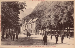 65 , Cpa CAUTERETS , 570 , L'Esplanade Des Oeufs Et Le Casino   (15511) - Cauterets