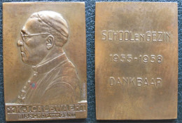 Medaille En Bronze CALEWAERT évêque De Gand , School En GEZIN 1955 - 1958, Par E. BRACKENIER - Sonstige & Ohne Zuordnung