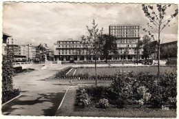 LE HAVRE  Square De L'Hôtel De Ville Vers Le Boulevard De Strasbourg - Square Saint-Roch