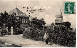 Nord , Godewaersvelde , Le Mont Des Cats , L'école Et Le Moulin - Sonstige & Ohne Zuordnung