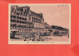 14 CABOURG Cpa Animée Le Grand Hotel Et La Plage    141 CAP - Cabourg