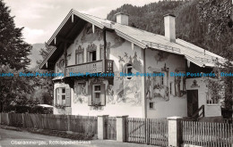 R114516 Oberammergau. Rotkappchen Haus. C. Schweizer. RP - Monde