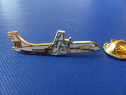 Pin's Avion ATR - Aérospatiale Airbus - ATR72 - Constructeur (BD3) - Aerei