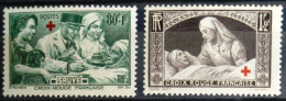 FRANCE                           N° 459/460               (459 NEUF*, 460 NEUF**)                Cote : 22.50 € - Nuevos