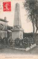 28 CHATEAUDUN  UN MONUMENT COMMEMORATIF  - Chateaudun