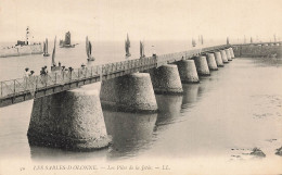 85 LES SABLES D OLONNE LES PILES DE LA JETEE - Sables D'Olonne