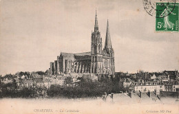 28 CHARTRES LA CATHEDRALE - Chartres