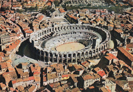 13 ARLES LES ARENES - Arles