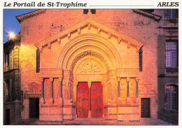 13 ARLES PORTAIL DE SAINT TROPHIME - Arles