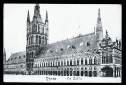 1083 - BELGIQUE - YPRES - Les Halles - Ieper